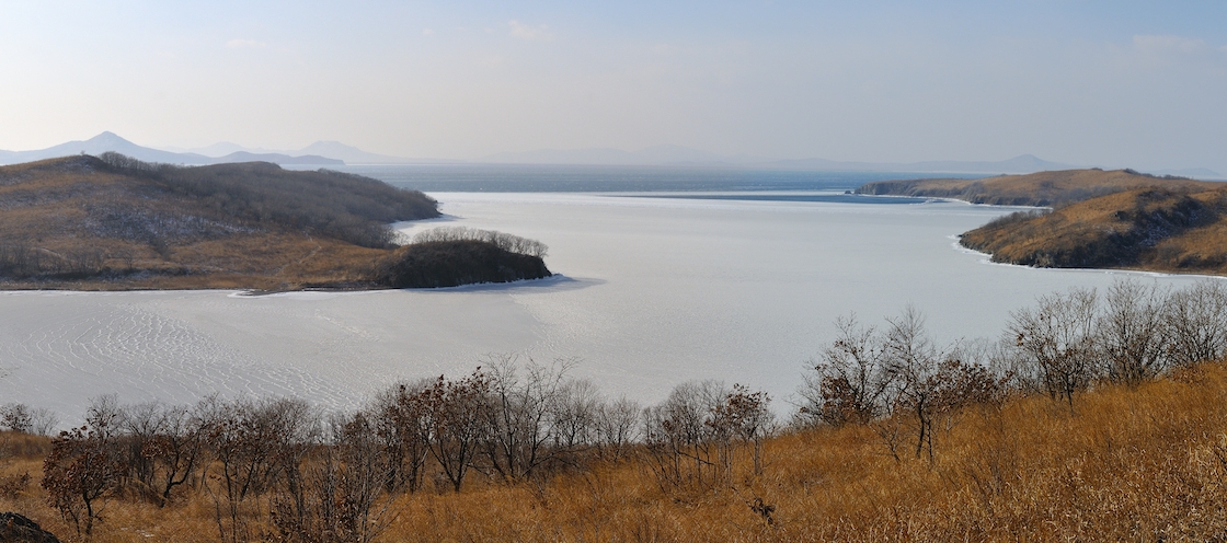 Озеро хасан 1. Озеро Хасан Омск. Омск ул озеро Хасан 1. Озеро Хасан где находится. Озеро Хасан на карте Приморский край.