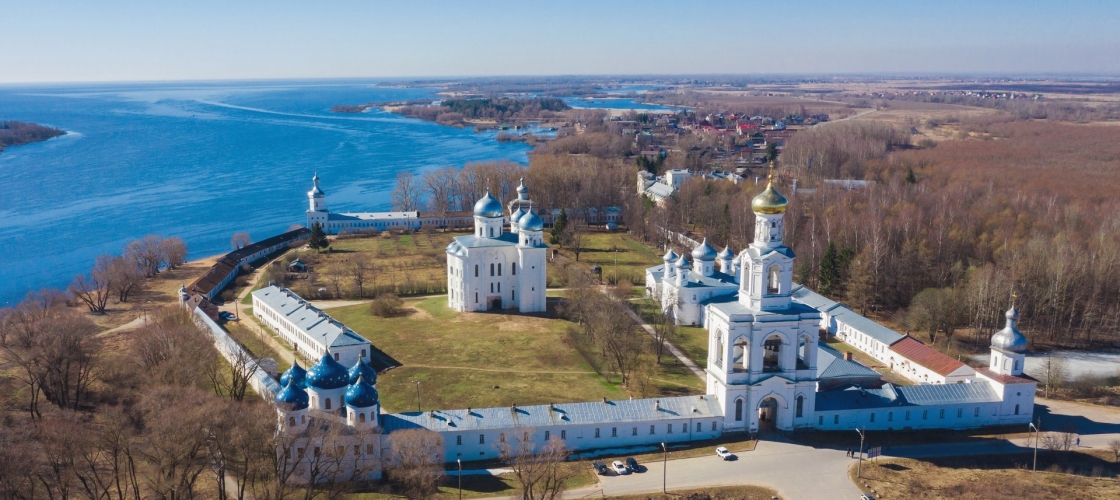 Юрьев монастырь. Юрьев монастырь Великий Новгород.