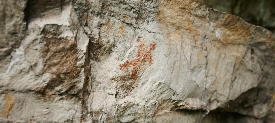 Наскальная живопись в Идрисовской пещере