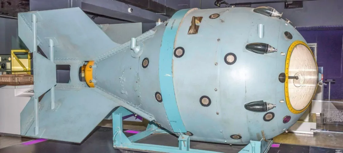 Атомная бомба в Политехническом музее