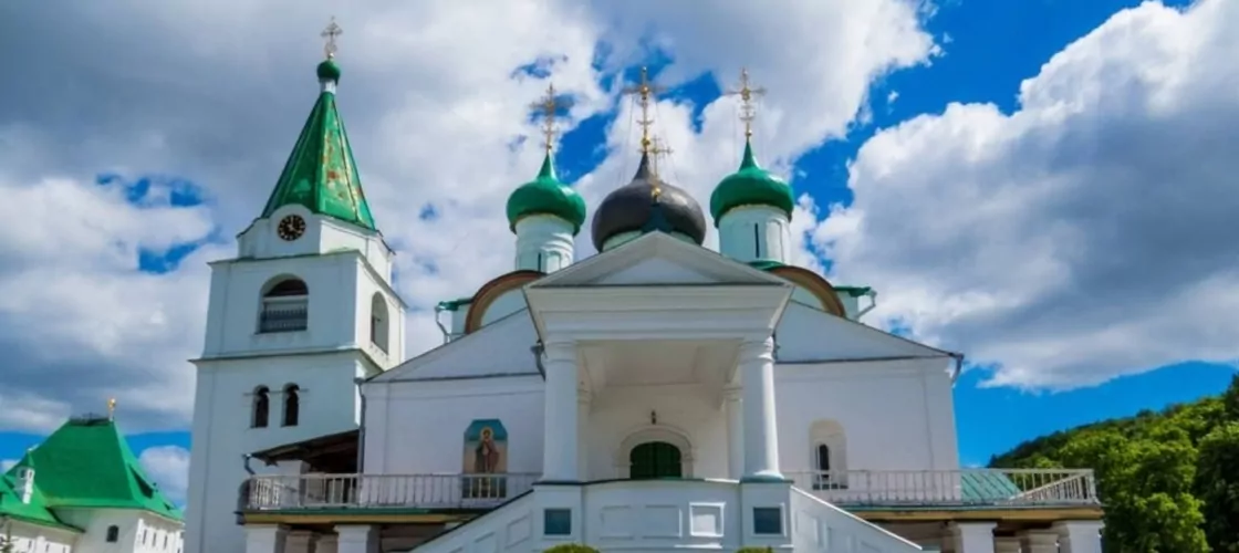 Вознесенский Печерский монастырь