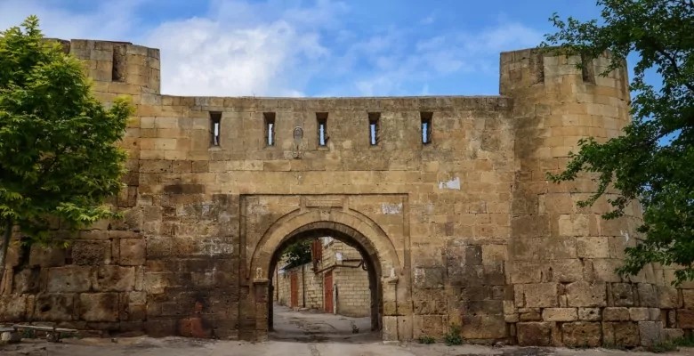 Ворота Баят-капы Дербентской стены